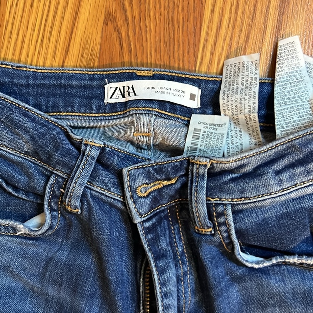 Zara Blue Jeans,high Rise - Picture 4 of 5